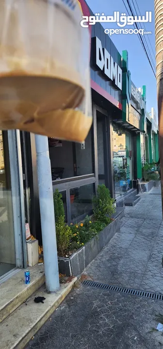 مطعم للبيع مجمع الداود على الشارع العام مكان مزدحم مجهز بالكامل جيب موظفينك واشتغل والرزق على الله