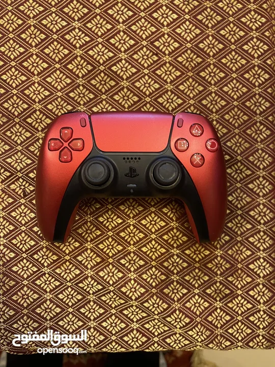 Ps5 slim ( digital ) + red controller