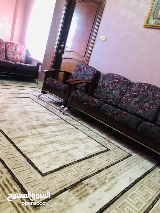 طقم غرفة جلوس لون بنفسجي