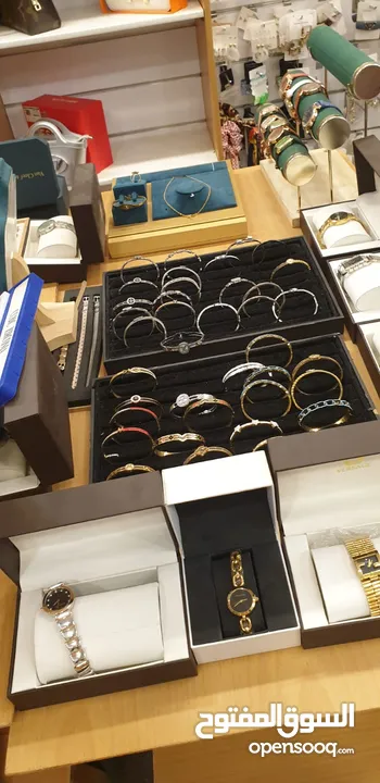 تصفية محل شنط واكسسوارات