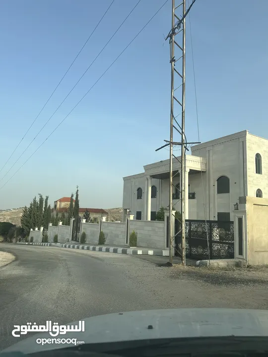 فُرصة العُمر لبناء منزل الأحلام ( منطقة بيرين حوض الحبل ) الإطلالة الأجمل في بيرين منطقة (قصور وفلل)