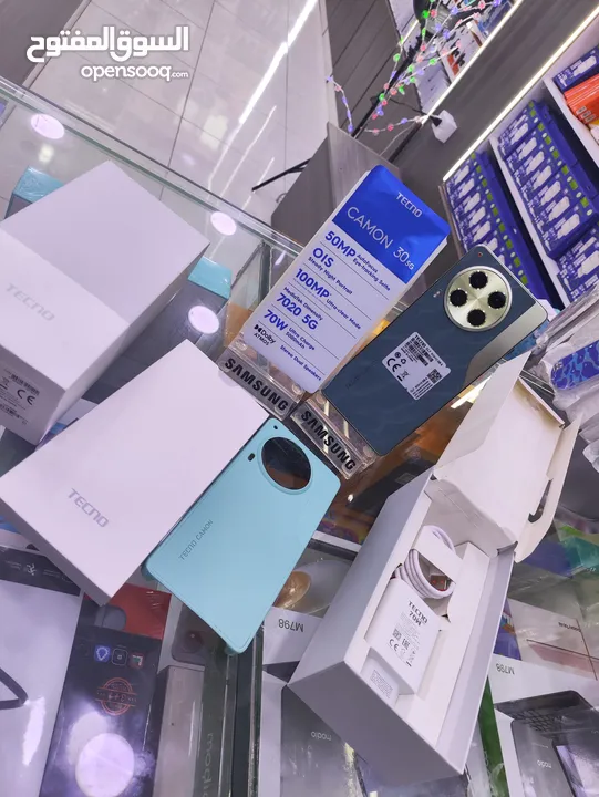 اخضر عشبي CAMON 30 5G وكالة معه كامل اغراضو جيجا 512 رام 24 متوفر توصيل