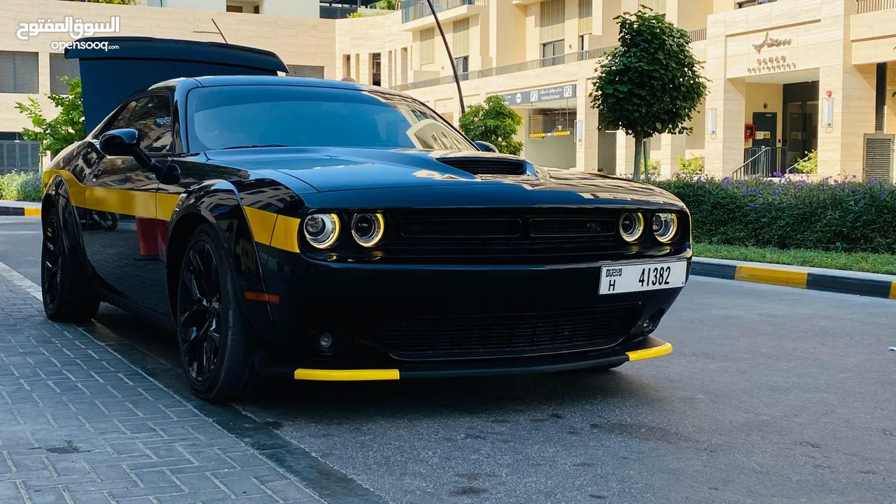 Dodge challenger 2022 V8 gear Manual  للبيع دودج تشالنجر جير عادي وارد امريكي نظيف دعمه خفيفه جدا ضم