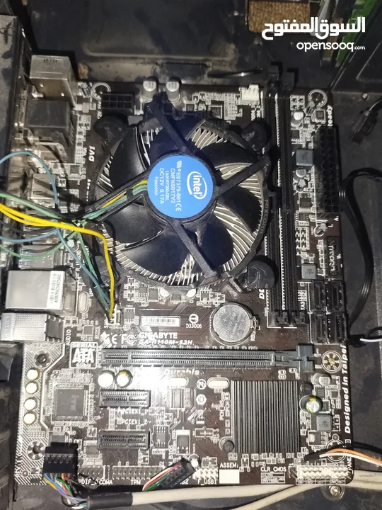 موجود لوحه H110 مع معالج i5 6400