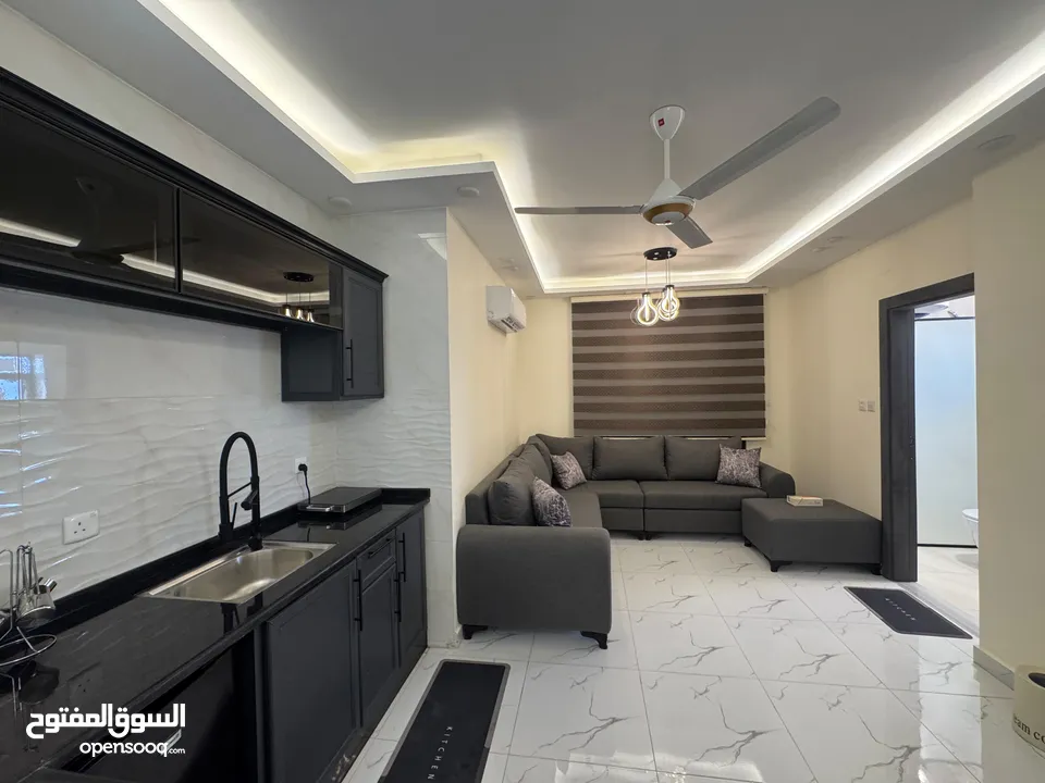 شقق فندقيه جديده للإيجار   باطلاله على البحر