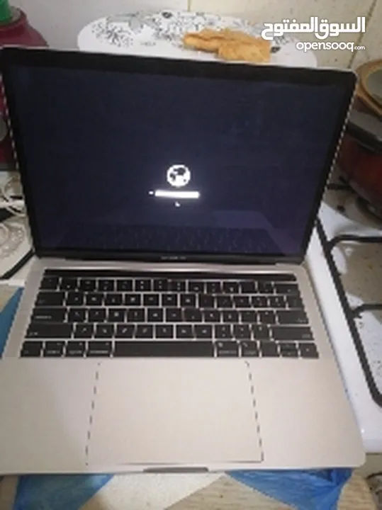 MacBook pro 2019 core i5 ram 8 giga icloud closed