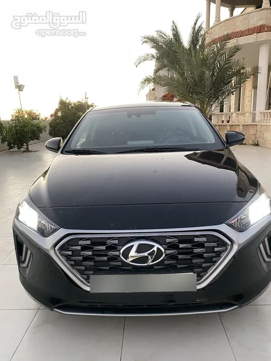 هونداي ايونك.