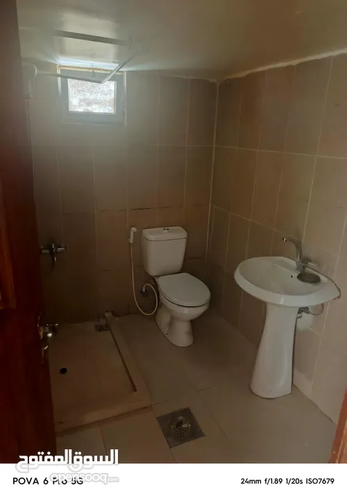 شقة الإيجار   جبل  رحمة طلوع الباص