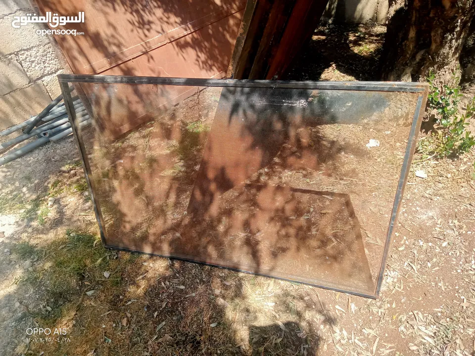 بوابات حديد وشبابيك وشبكات ومناخل للبيع