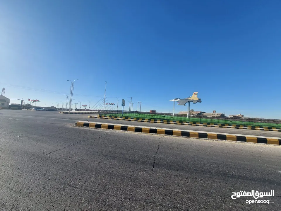 تملك قطعة أرض مساحة 10 دونمات   لكامل القطعة قوشان مستقل المفرق أراضي البادية الشمالية