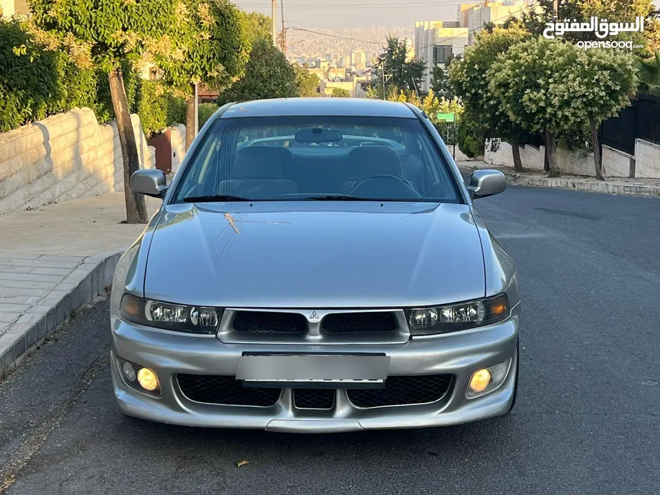 متسوبيشي جالنت نظيفه جدا 2005 لون شمباني جير اتماتيك تب اترونك صيانه كامله بالوكاله مالك شخص واحد