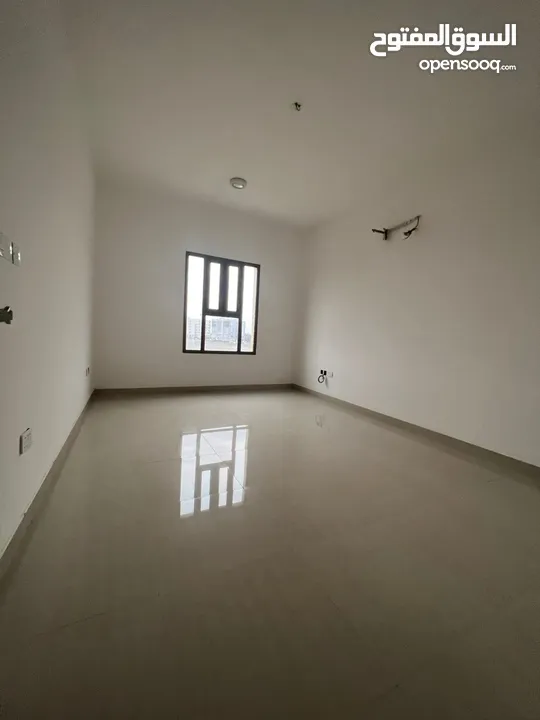 شقة راقيه بموقع مميز بالخوض السابعه LUXRY FLAT IN SPECIAL PLCE IN KHOUD 7