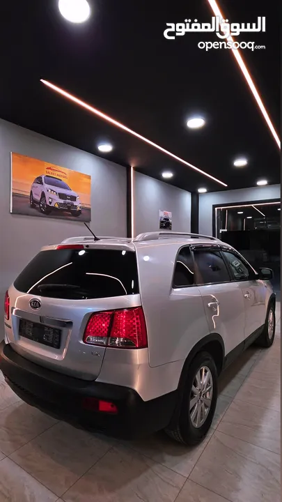 كيا سورينتوحالة الشركه بسعر بيكانتو فحص نخب