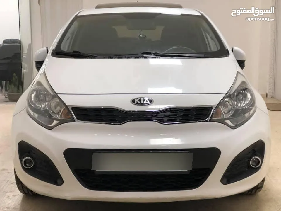 كيا  برايد على الكاش 33000.  2013 ترخيص 2013  جير عادي  محرك ديزل 1400cc turbo  فل اضافات  فتحه س