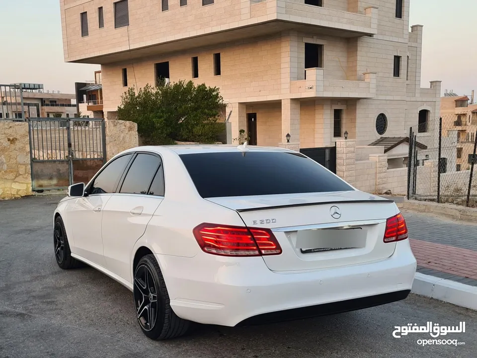 Mercedes E200 __2015