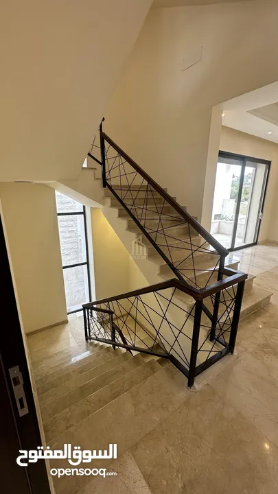 تملك فيلا مميزة من أربع طوابق ضمن كومباوند في أرقى مناطق دابوق بسعر مميز / ref 9475
