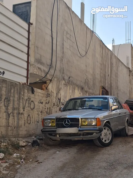 مرسيدس بنز w123