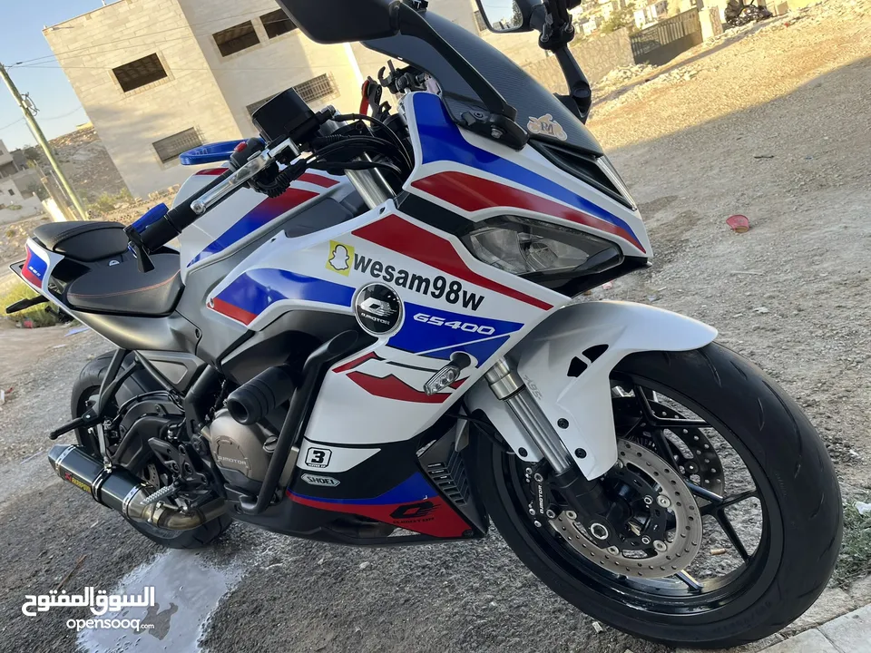 دراجة Qj SRK 400rr