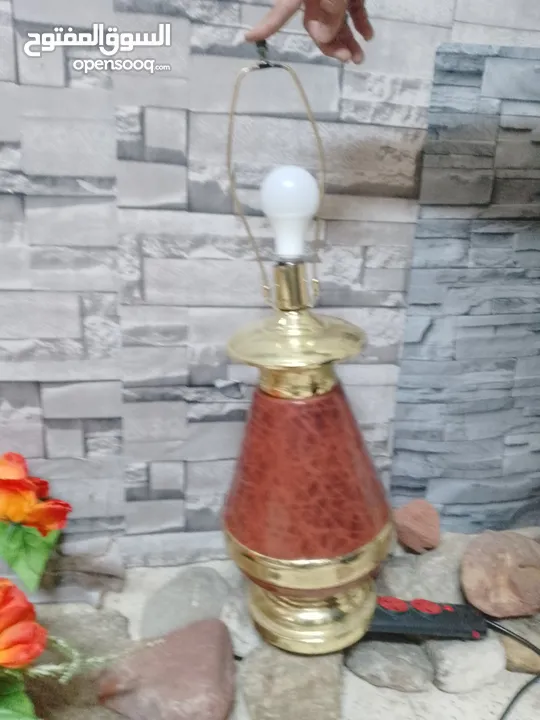 ثريات تعليق لاطلالة هادئة ولبيت عصري وانيق الوحدة ب2 دينارين والفازة ب3 ثلاثة دنانير