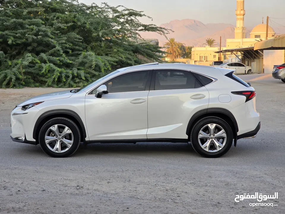 Lexus NX200T V4 GCC 2016 price 59,000 AED