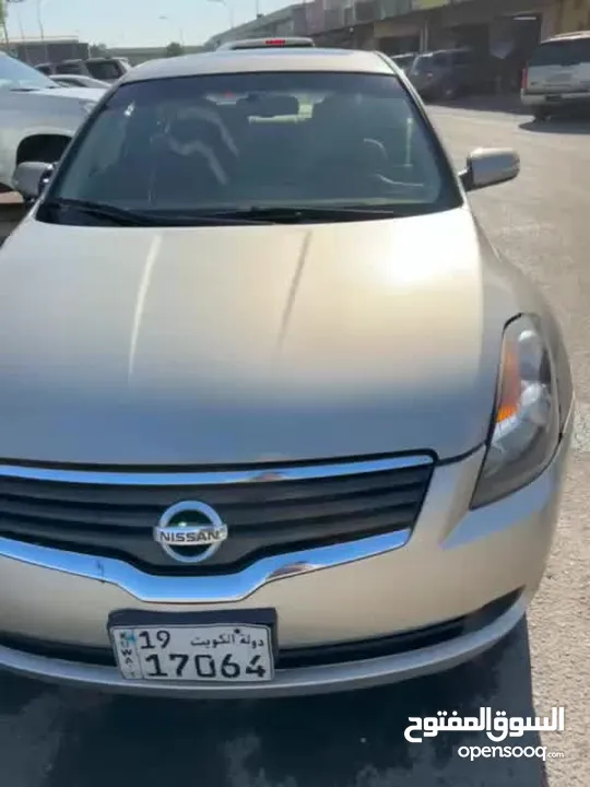 Nissan Altima 2009 model