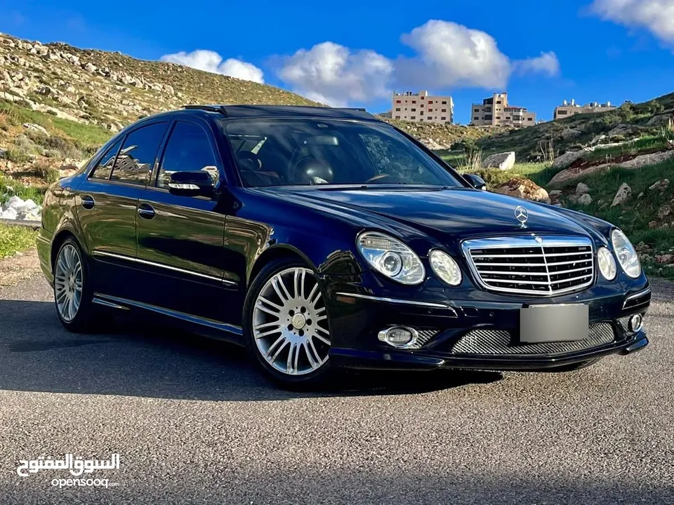 MERCEDES BENZ E200