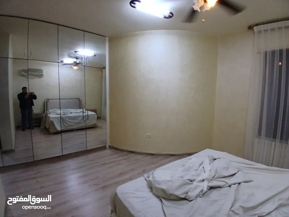 فيلا للايجار في عبدون مجددة بالكامل