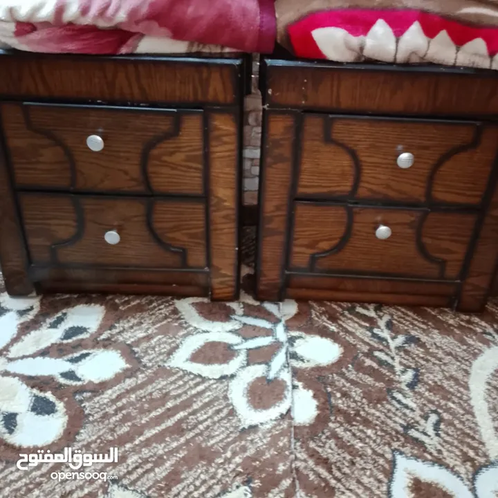 غرفة  نوم  للبيع بداعي السفر