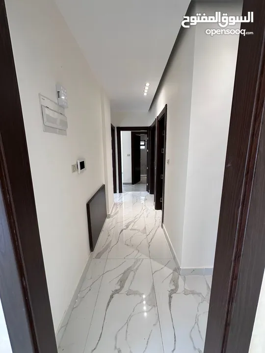 شقة فخمة في الجندويل #للبيع .. مساحة 195م / مع بلكونة .. بناء جديد مميز