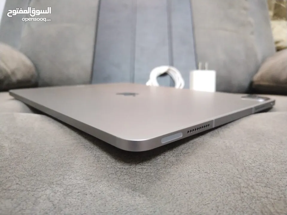 ايباد برو  2022 ,M2, حجم الشاشه  12.9 انش يدعم شريحه طبعا الجيل السادس