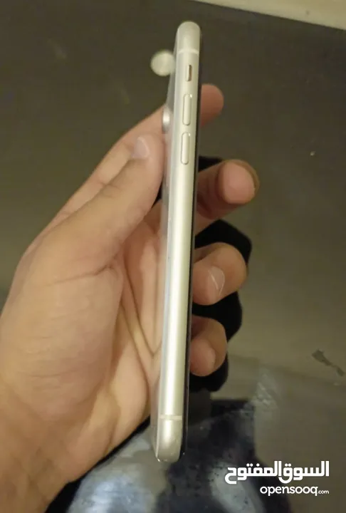 آيفون XR الوصف وكالة مش مفتوح