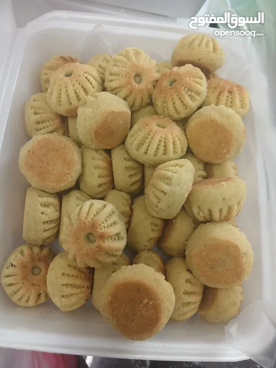 كعلك العيد وطبخات جاهزة للطبخ