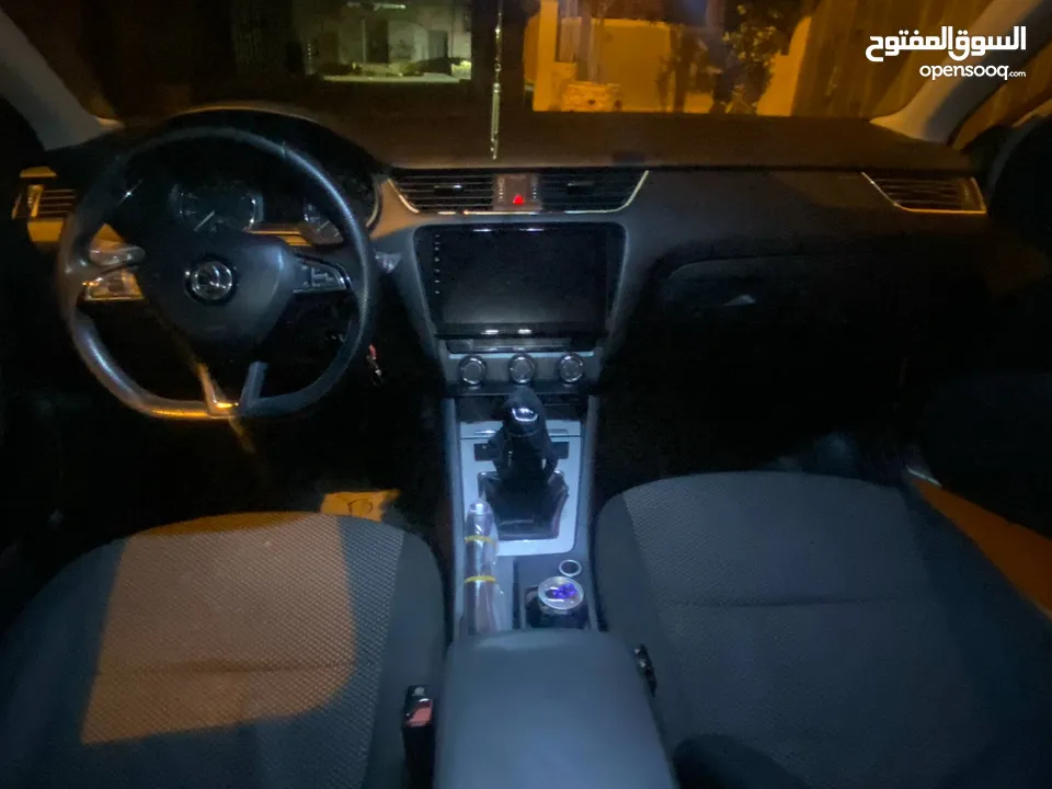 اوكتافيا بنزين 1400جيرعادي