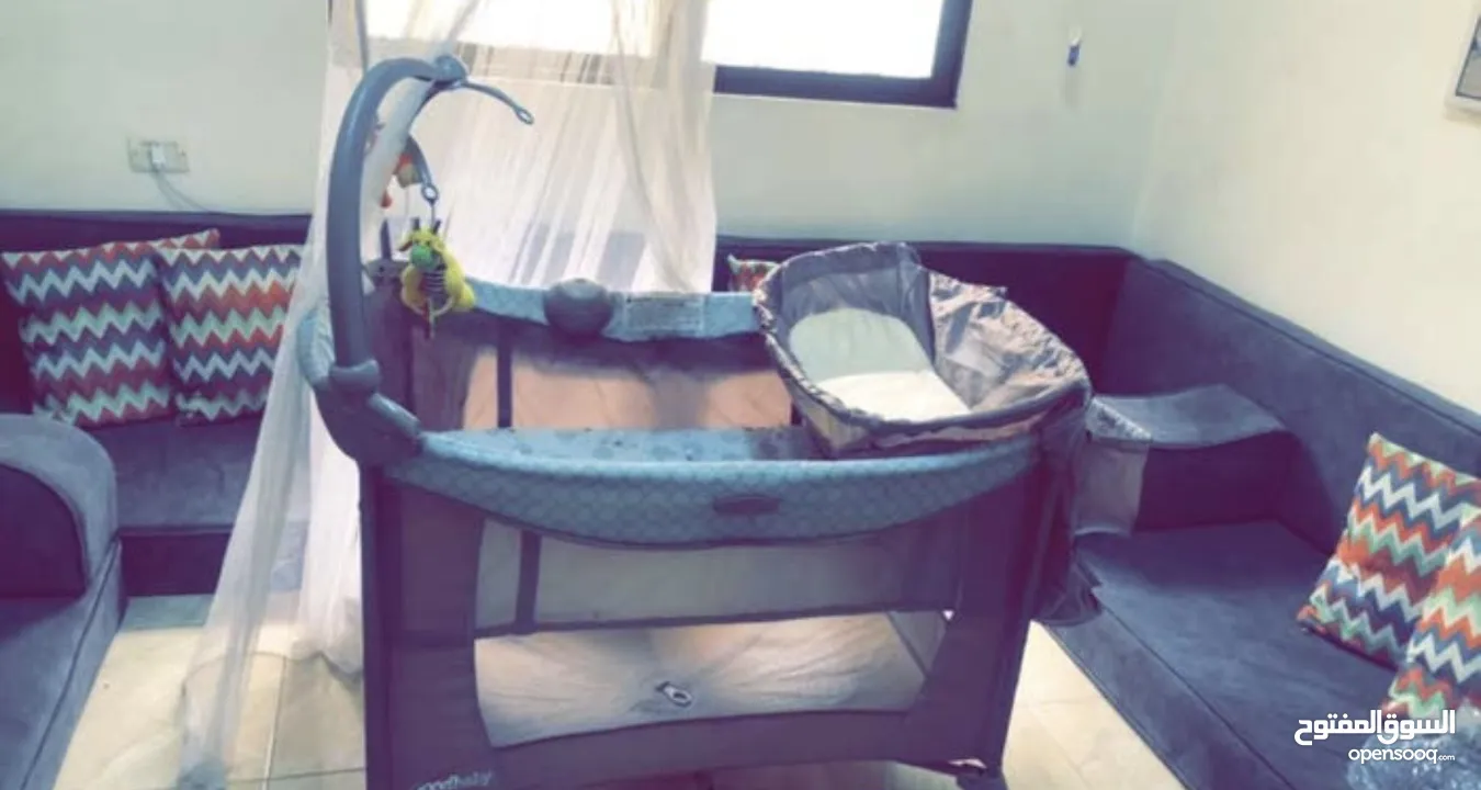 سرير اطفال مستعمل بحالة جيدة جداً