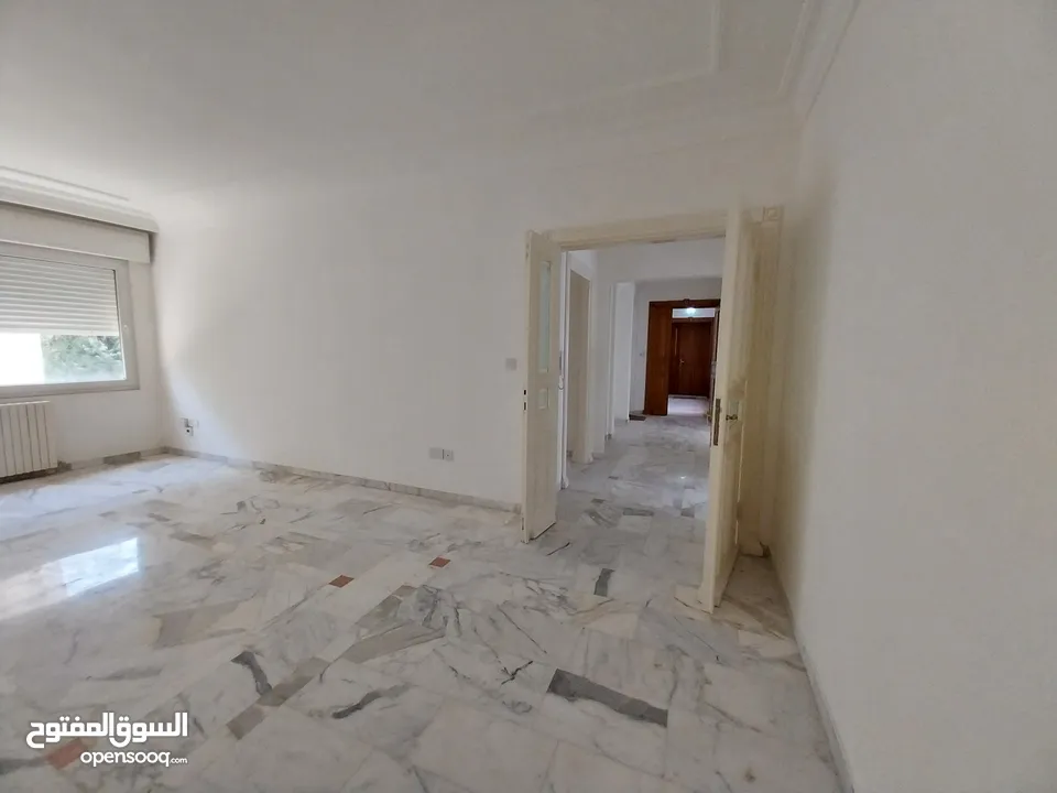 شقة للايجار في عبدون  ( Property 33776 )-174847744