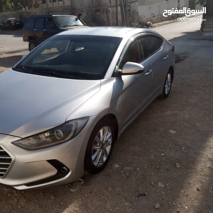 هيونداي AD 2016 فل كامل ما عدا الفتحه