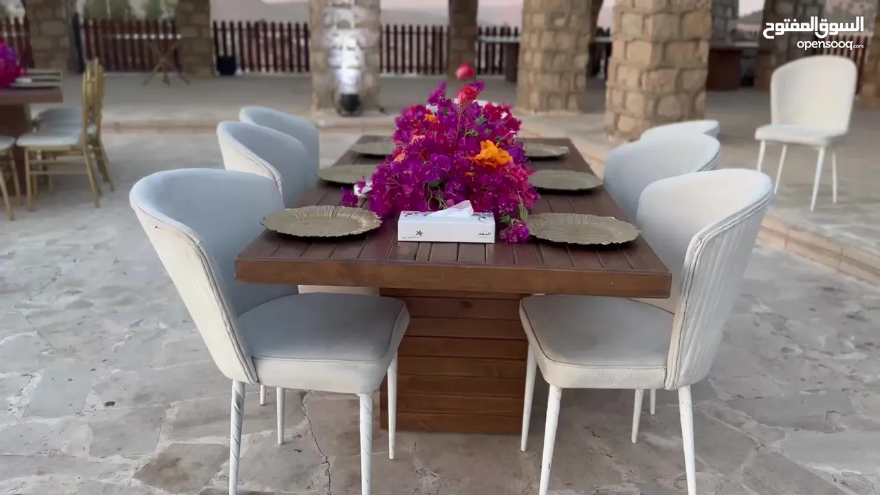 طاولات فنتج للبيع