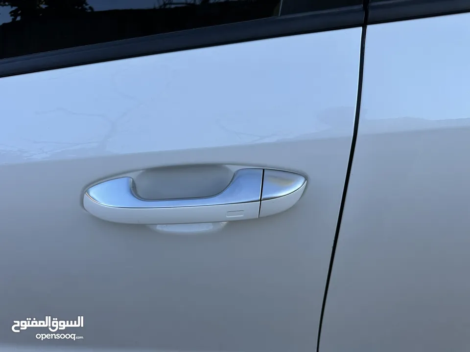 كيا نيرو  اضافات مميزة موجودة في الخليل