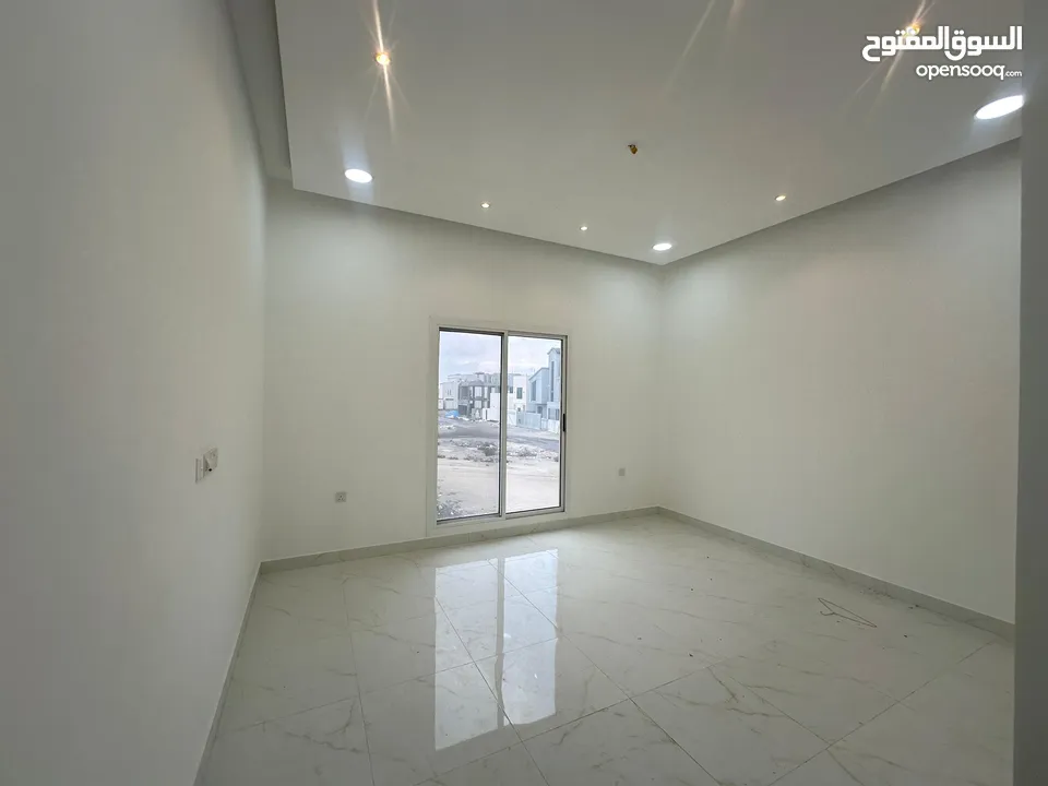 للإيجار فيلا في جو (راس حيان)  Villa for rent in Ras Hayyan