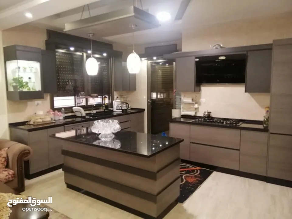 شقه طابقيه 180متر