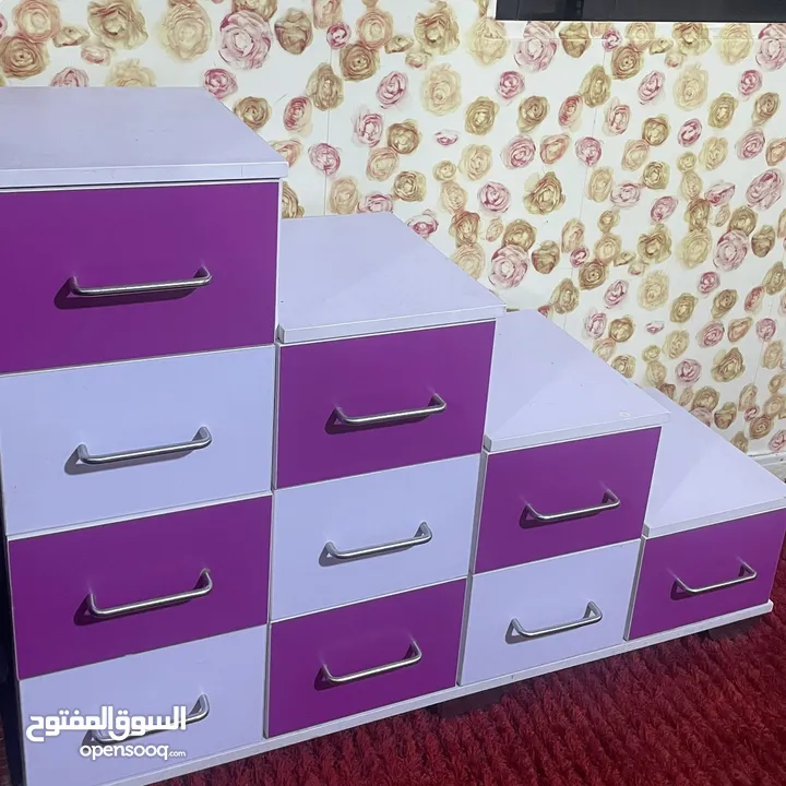 غرفة نوم بنات مستعملة مع تختين استخدام 5 سنوات