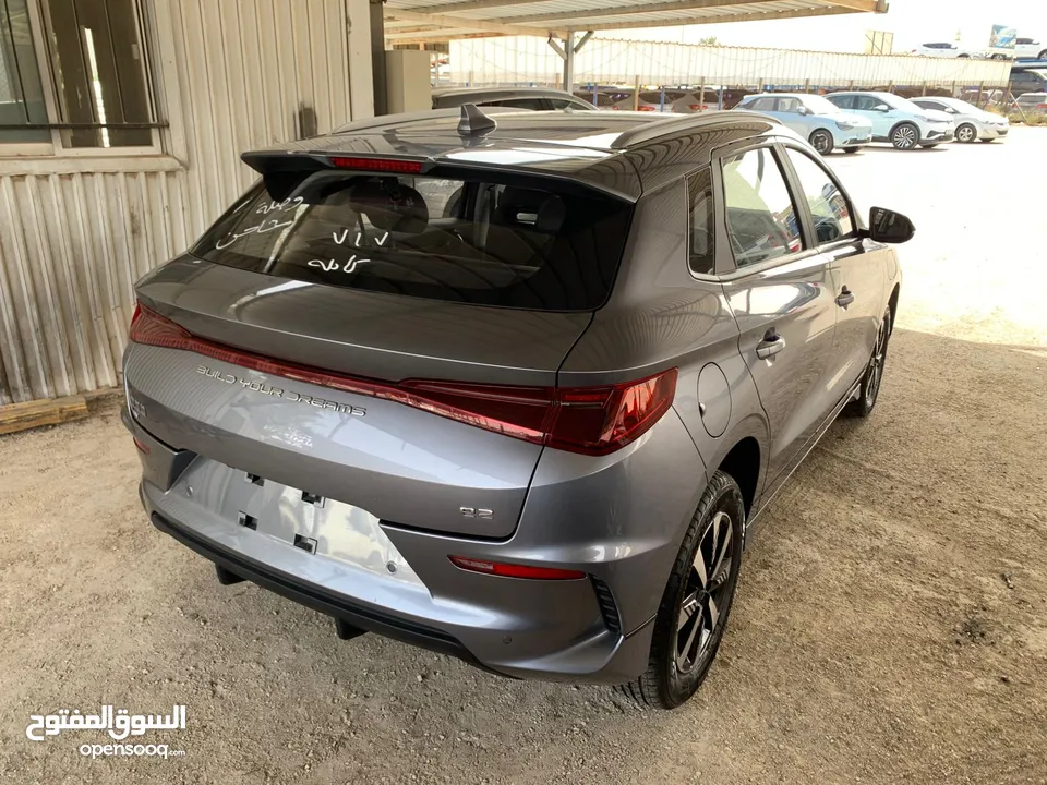 للبيع بي واي ديه موديل 2023 BYD فيراني E2 اعلى صنف  بطاريه كبيره بسعر 14950