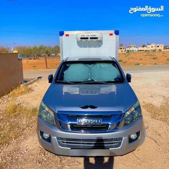 ISUZU  بيك اب ايسوزو 2015 + ثلاجة تبريد