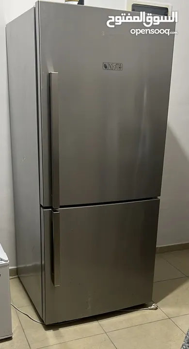 ثلاجه شبه اجديد
