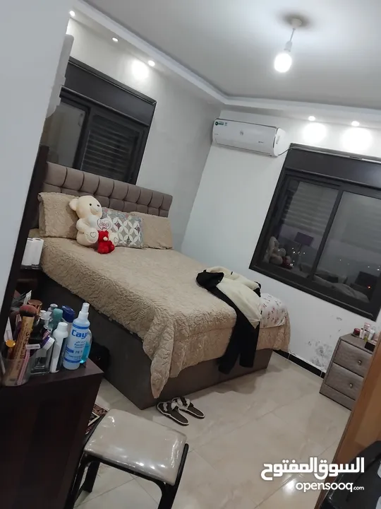 شقه للبيع طابق ثاني سوبر ديلوكس