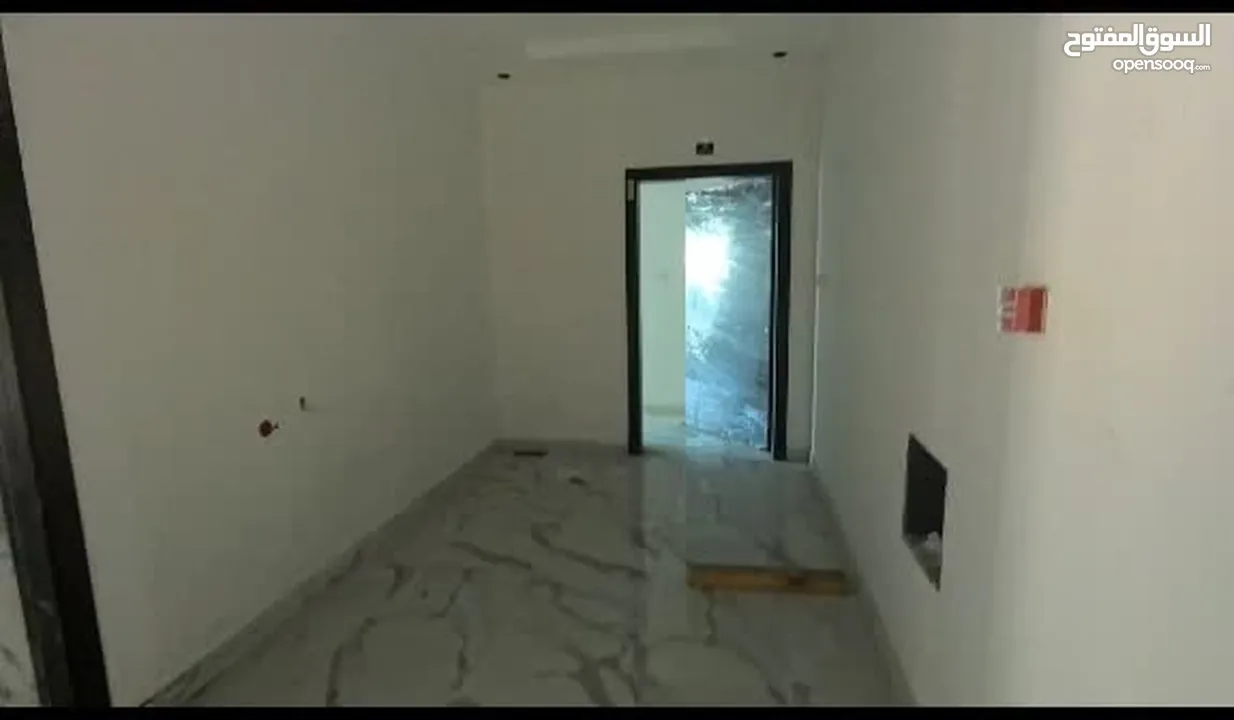 عرض خاص احجز شقتك مطلة على الشارع الرائيسي موقع ممتاز. #شقة سكنية راقية جدا للبيع