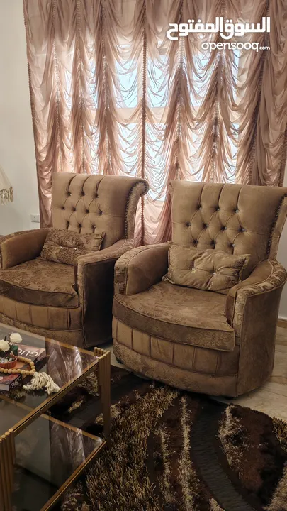 طقم كنب مكون من 7 مقاعد