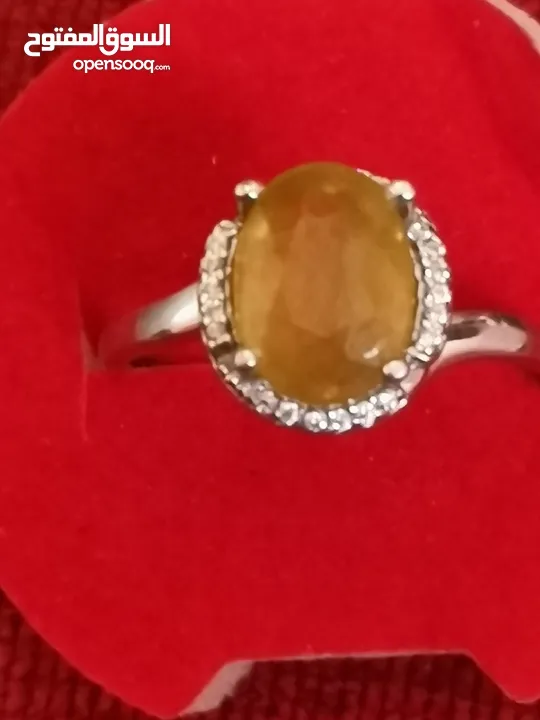 خاتم ياقوت زفير اصفر نوادرsaphhire ring gemstone خاتم ستاتي ناعم باللون الأصفر النادر من الياقوت