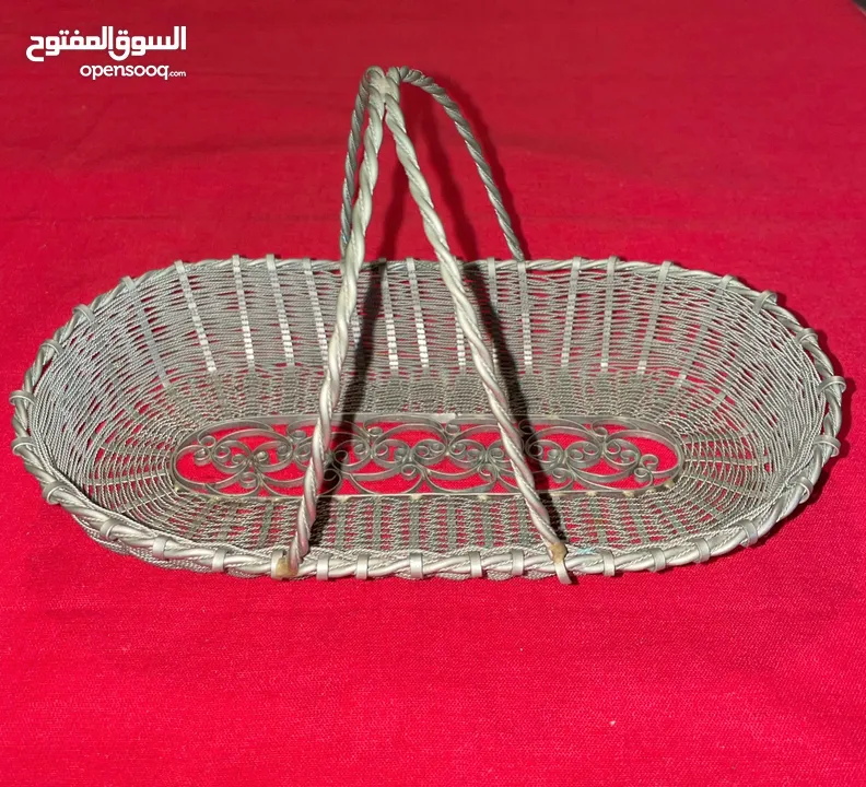 نحاس تحف قديمة ونادرة . لطفاً انظر الصور واقرأ التفاصيل .