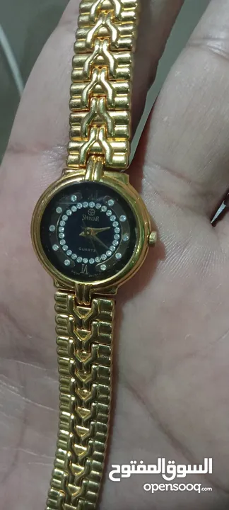 ساعة حريمى  swistar  18k  gold لم تستخدم محتاجة حجر من  35 سنة بنفس الشكل   10 الاف جنيه